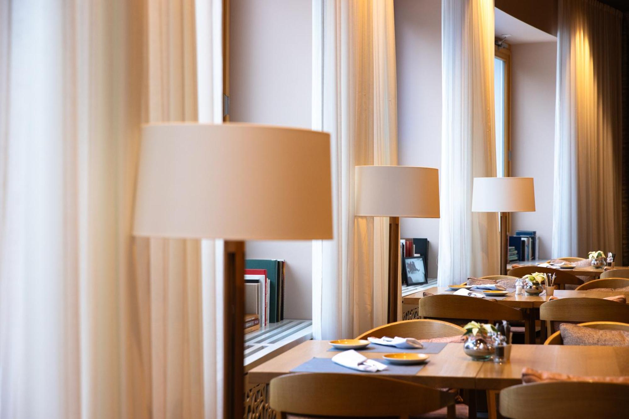 Adula Hotel 4*