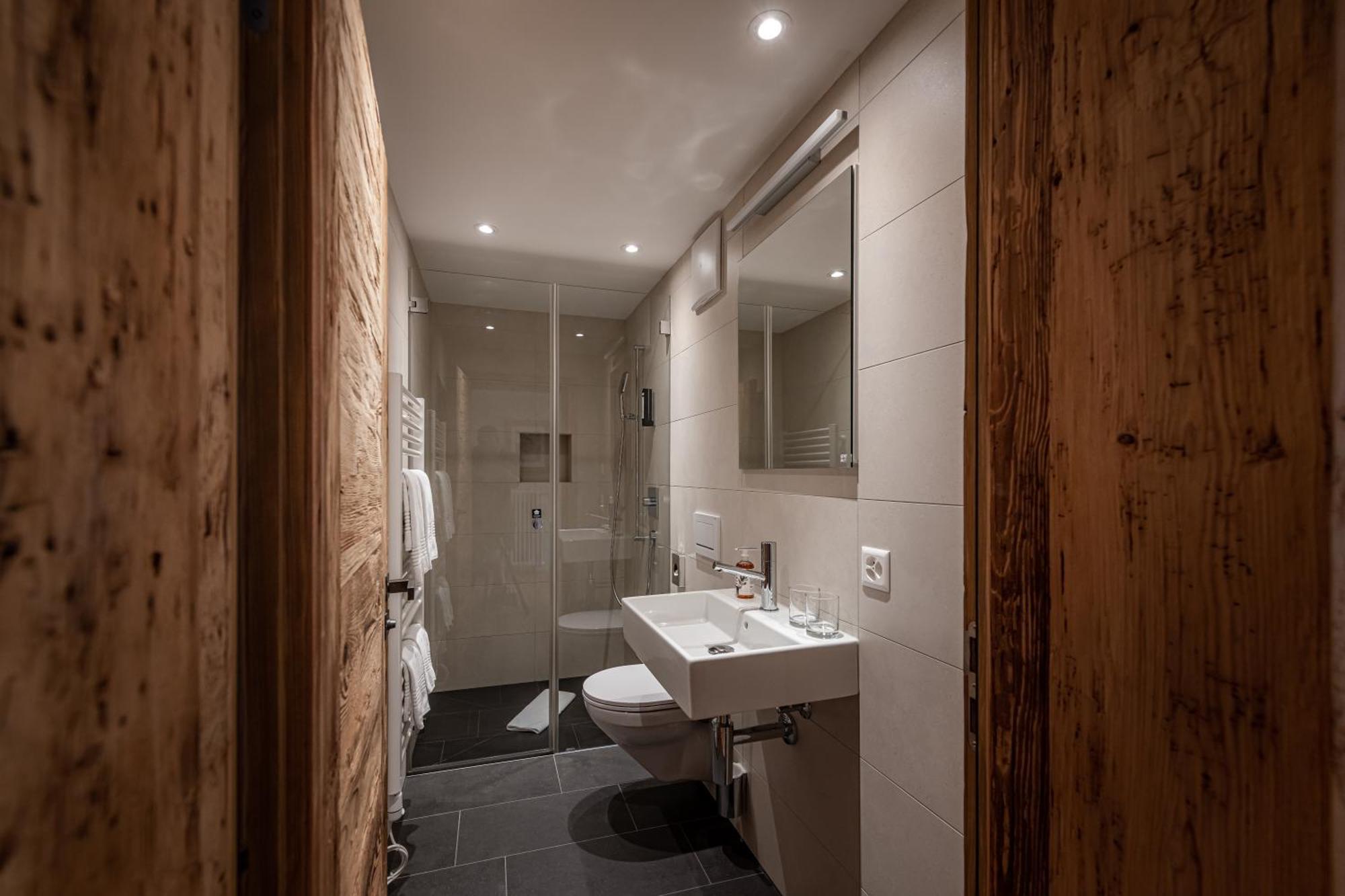 Hotel Adula 4*